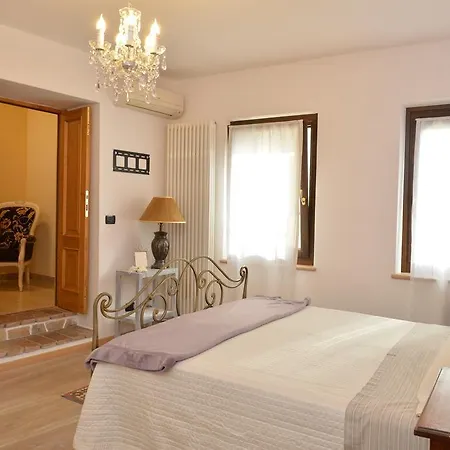 ベッド・アンド・ブレックファスト Corte Giare SantʼAmbrogio di Valpolicella
