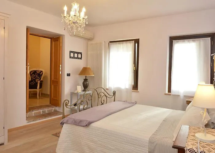 ベッド・アンド・ブレックファスト Corte Giare SantʼAmbrogio di Valpolicella